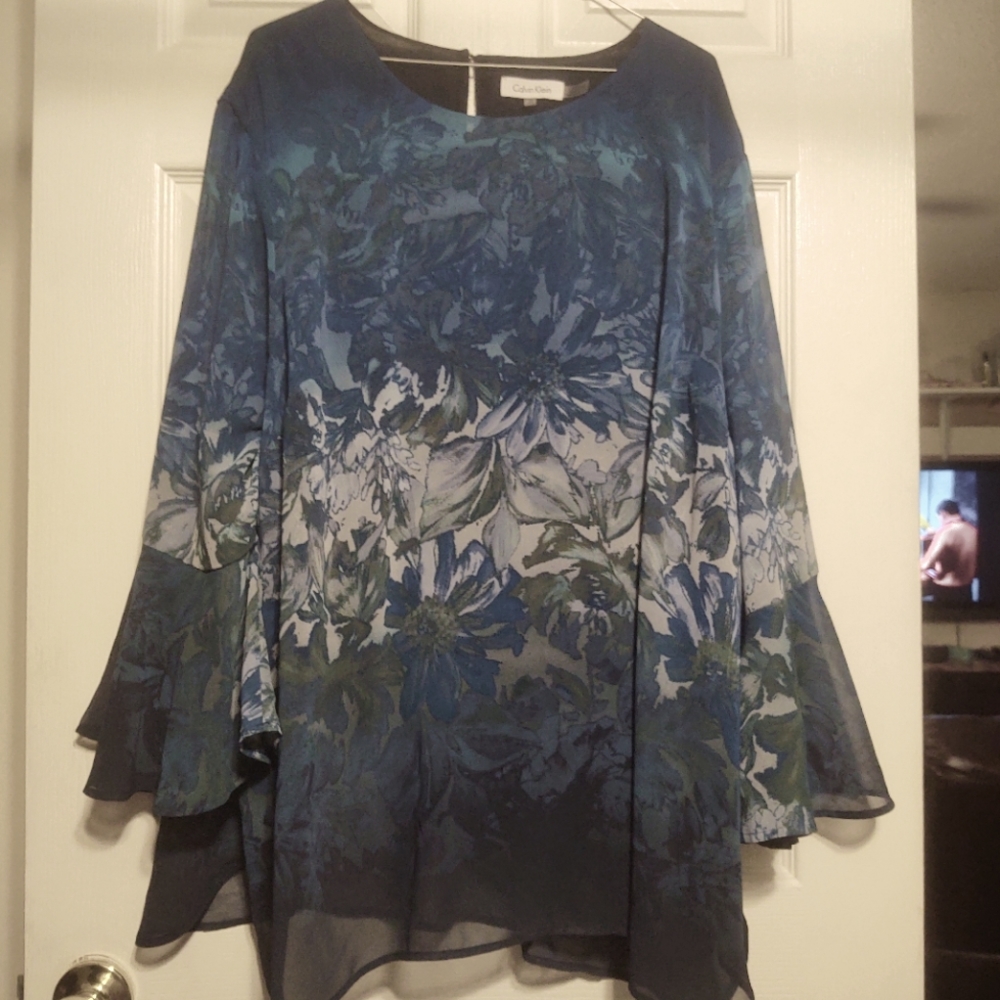 Calvin Klein 3X Plus Size Blue Floral Long Sleeve Chiffon Top